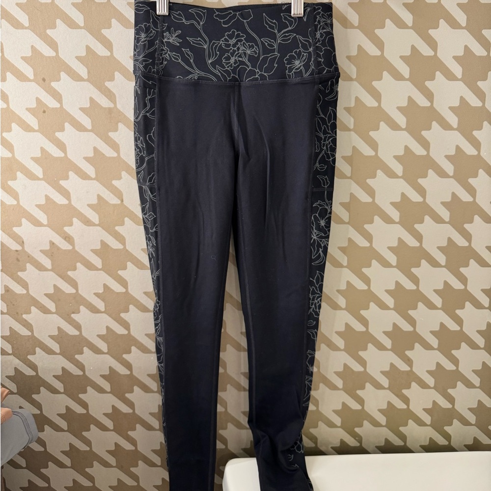 Skechers Black Floral Leggings